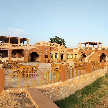 Eskaleh Eco-Lodge Abu Simbel Eksteriør billede